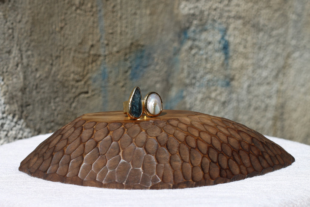 Apatite & Pearl Ring