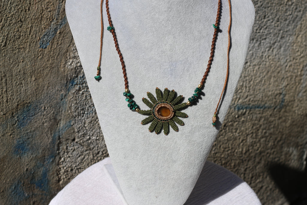 Wildflower Knot Macramè
